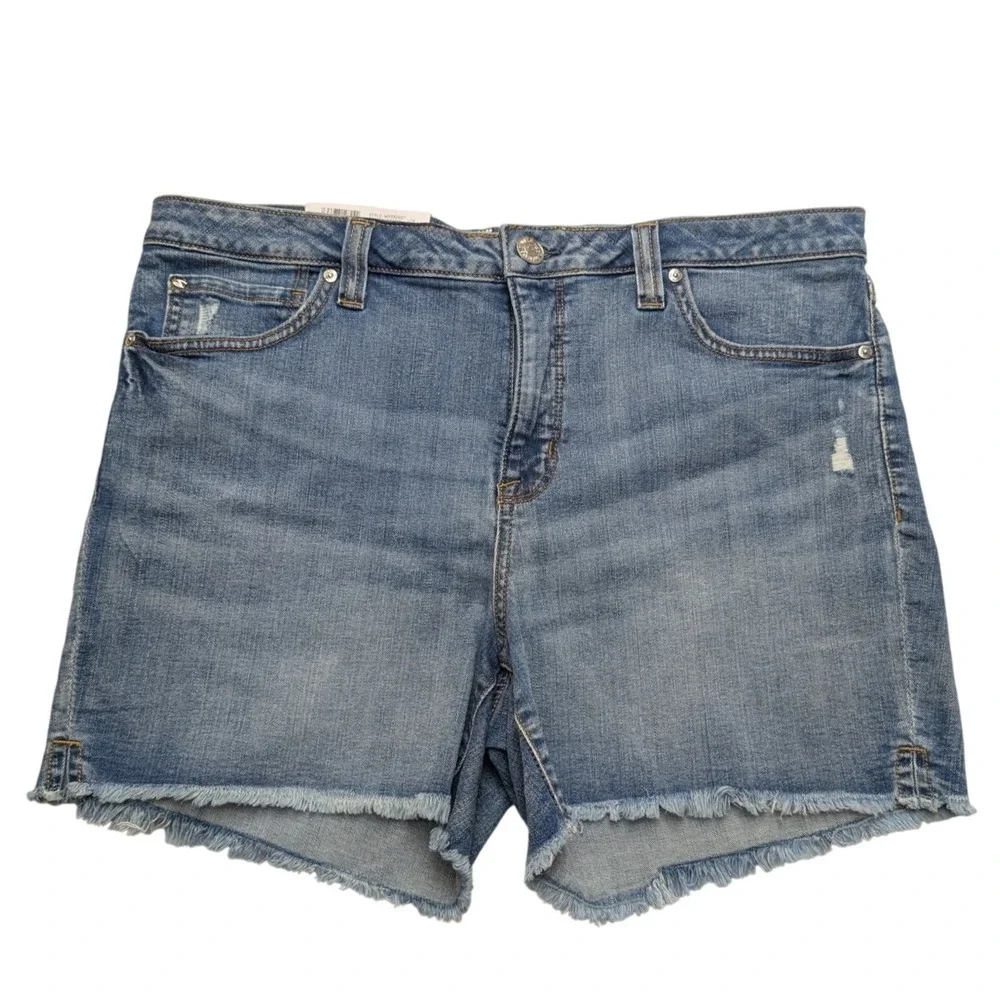 NWT Seven7 Weekend Short Womens 14 Blue Medium Wash Frayed Raw Hem Distressed
